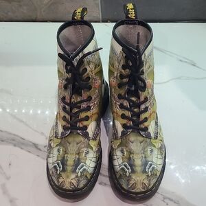 Dr. Martens Graphic Lace-Up Boots - Green and Tan